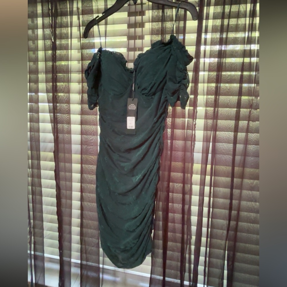Fashion Nova large emerald green
